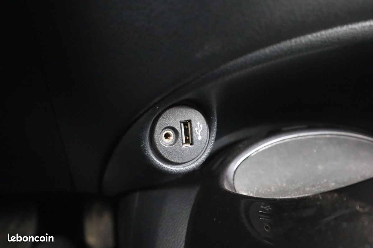 Nissan Juke 1.5 dCi N-Connecta 110 ch (image 22)