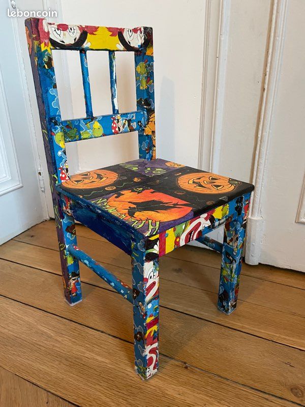 Chaise IKEA décorée Halloween (image 4)