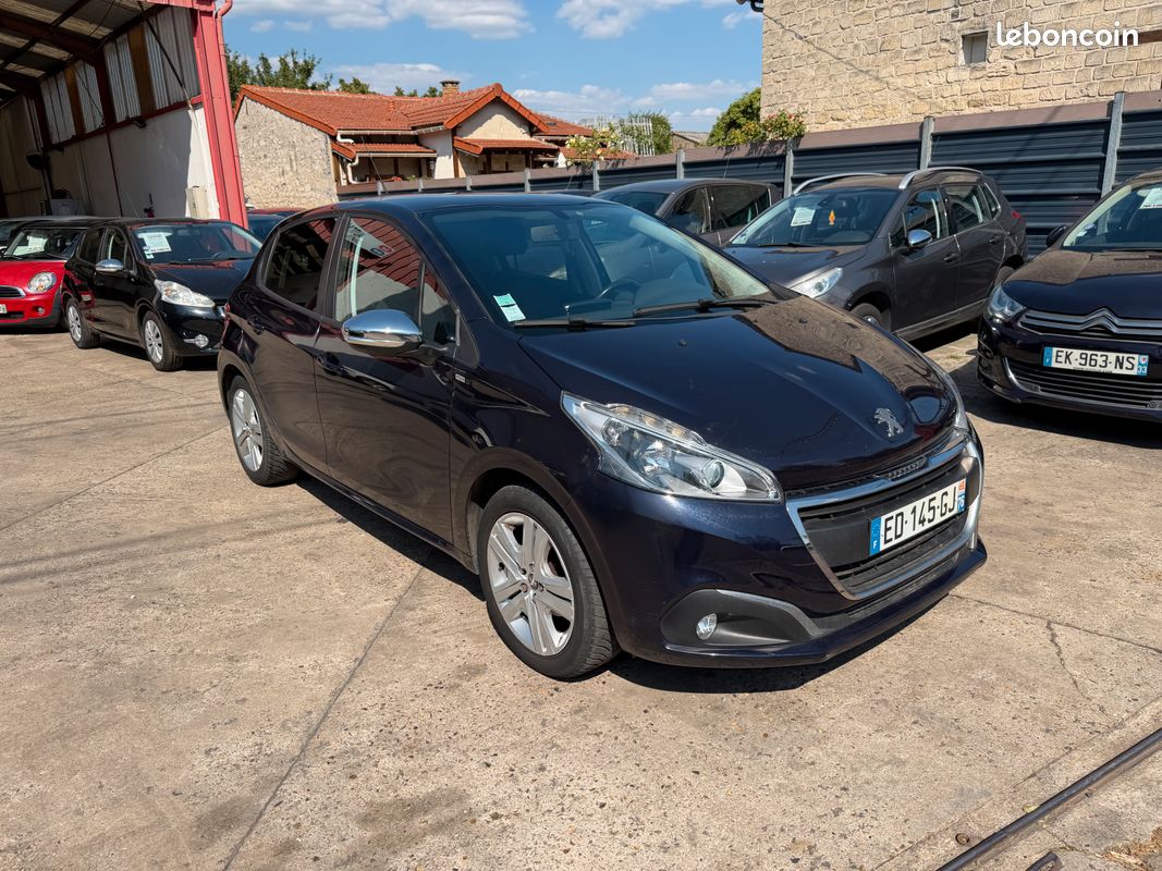 Peugeot 208 1.2 82 style 5p (image 3)