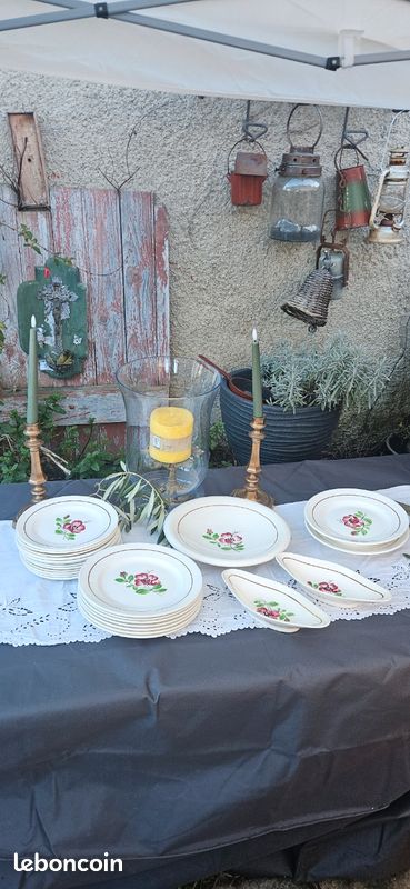 Partie service de table Sarreguemines Digoin modèle Beaucaire prix dans le descriptif (image 1)