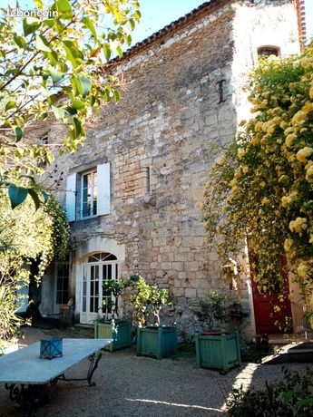 Maison 9 pièces 322 m²