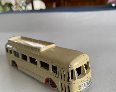 CIJ AUTOCAR RENAULT GIO CIJ 55 TÔLE BON ÉTAT 23 cm CALANDRE