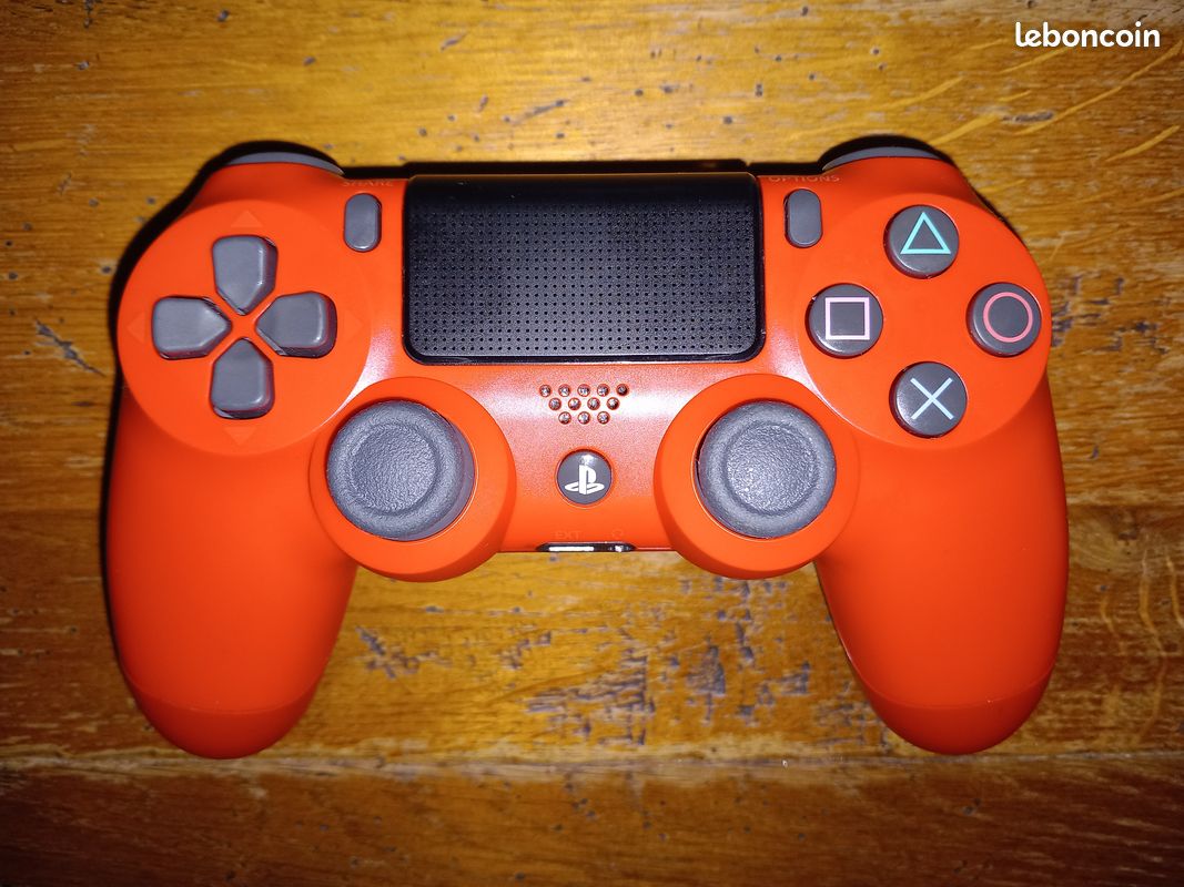 Manette Ps4 Rouge / Très bon état / Fonctionnement OK (image 1)