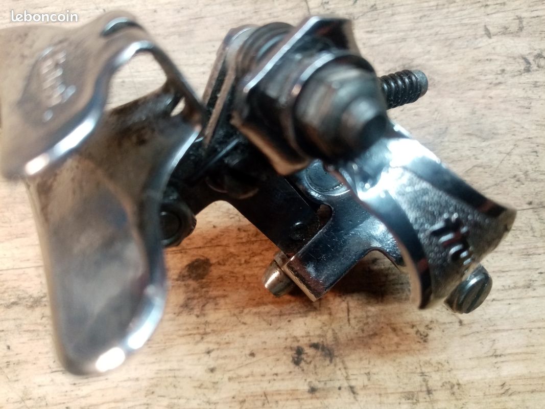 Dérailleur Avant Huret 600 Pour Vélo Ancien - Acier Argenté - France - Occasion