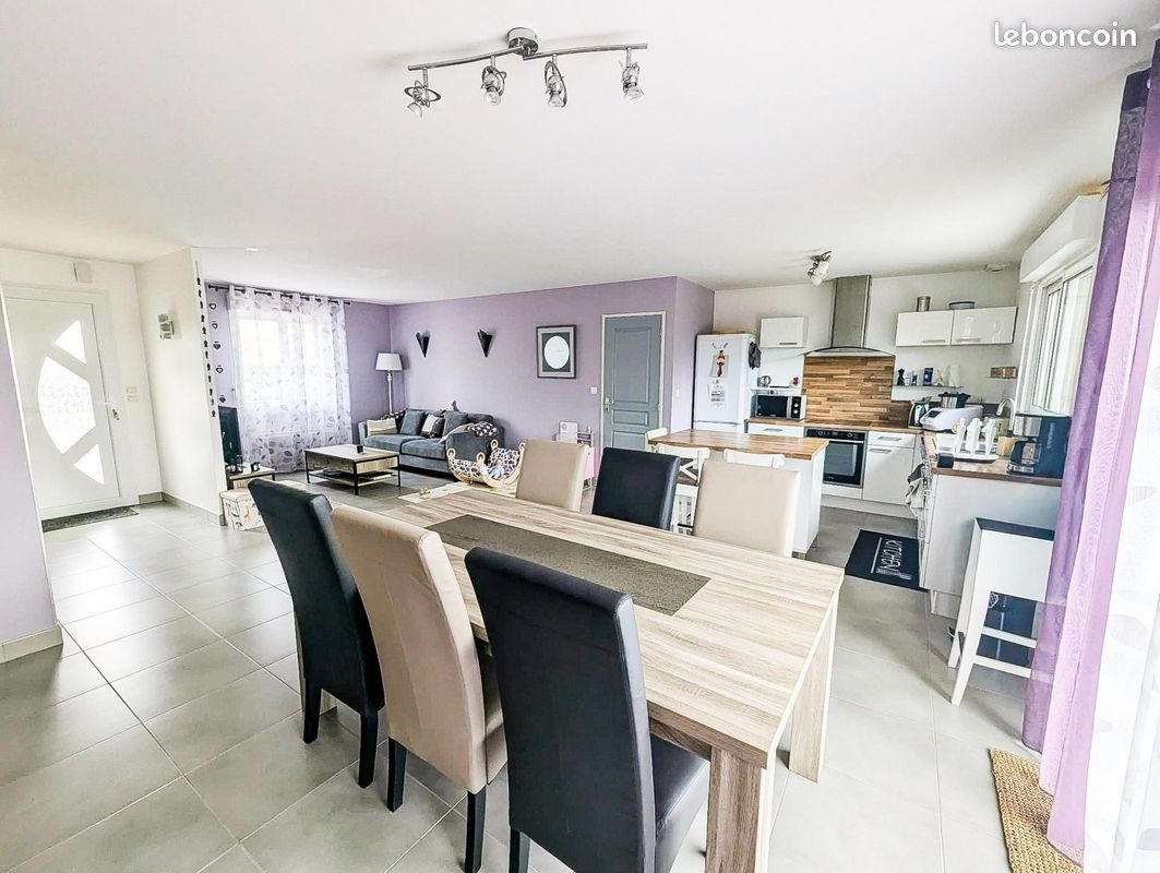 Maison 6 pièces 120 m² · à Guécélard · 120 m² · 256 000 €