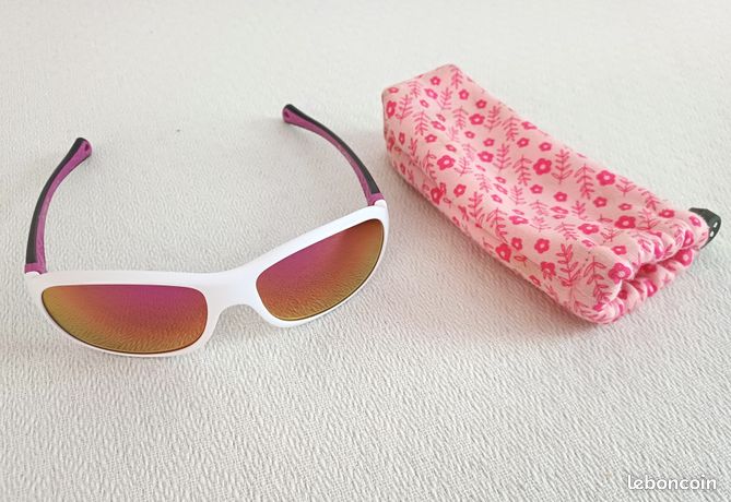 Décathlon Lunettes soleil randonnée MH T500 enfant