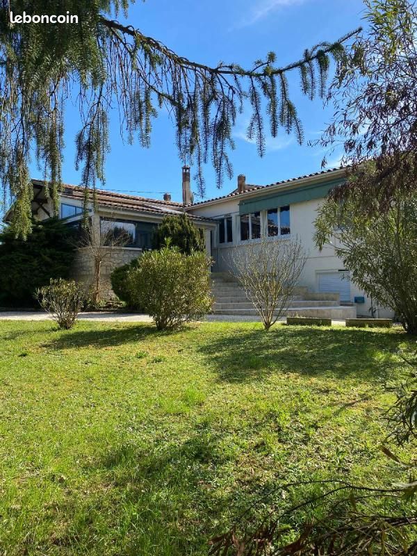 Maison 6 pièces 168 m² · à Eymet · 168 m² · 300 000 €