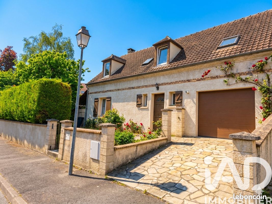 Maison 5 pièces 119 m² · à Magny-en-Vexin · 119 m² · 326 000 €