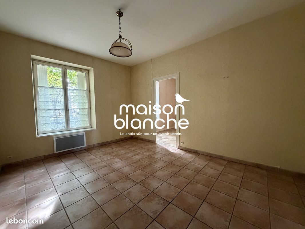 Appartement 3 pièces 57 m² · à Parthenay · 57 m² · 523 €/mois