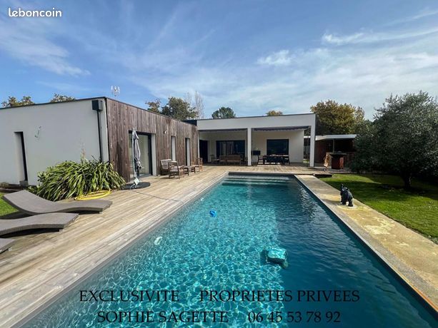 Maison 8 pièces 257 m²