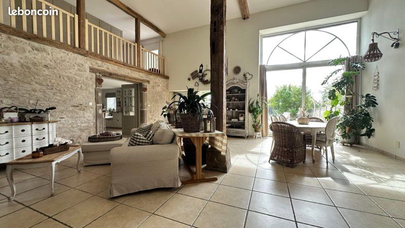 Maison 6 pièces 246 m² · à Gelucourt · 246 m² · 249 000 €