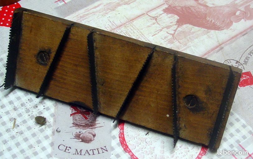 Ancien chemin de fer parisien / bordelais taille des pierres béton cellulaire Siporex dents fines (image 1)