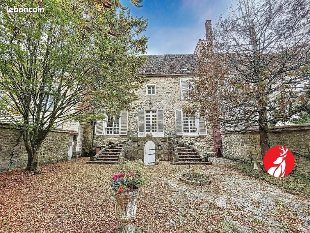 Maison 9 pièces 200 m² · à Milly-la-Forêt · 200 m² · 660 000 €