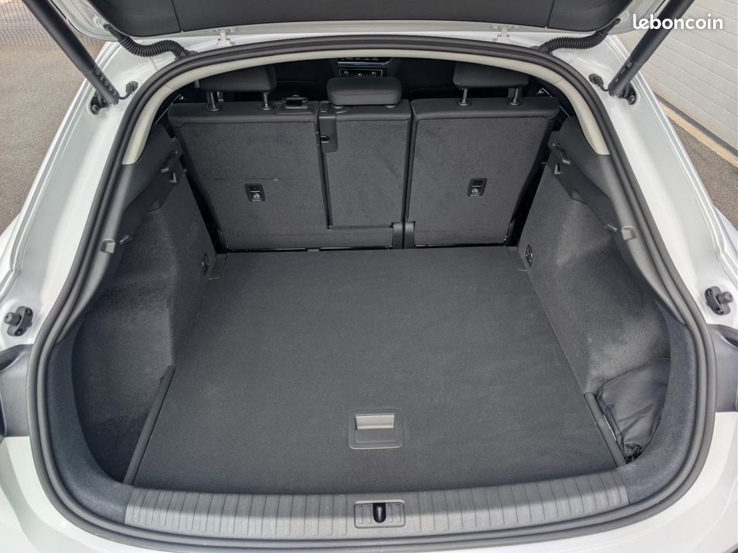 AUDI Q3 Sportback 35 TDI 150 ch Design S-tronic 7 (image 31)