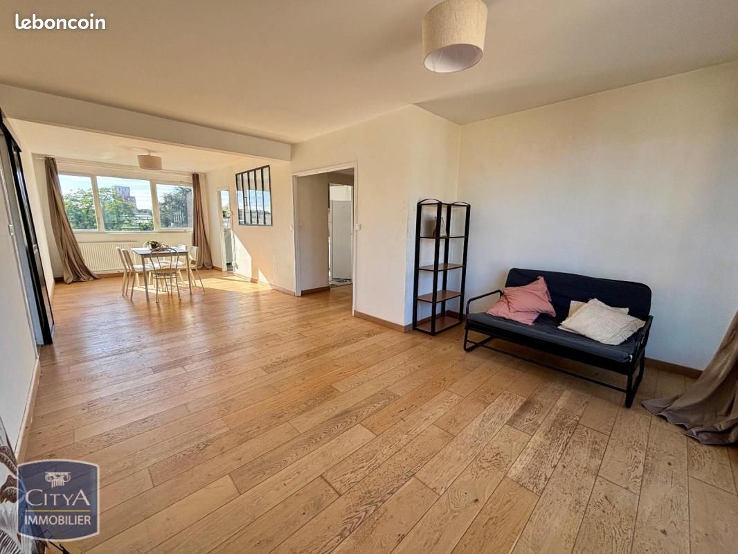Appartement 3 pièces 74 m² · à Valenciennes · 74 m² · 850 €/mois