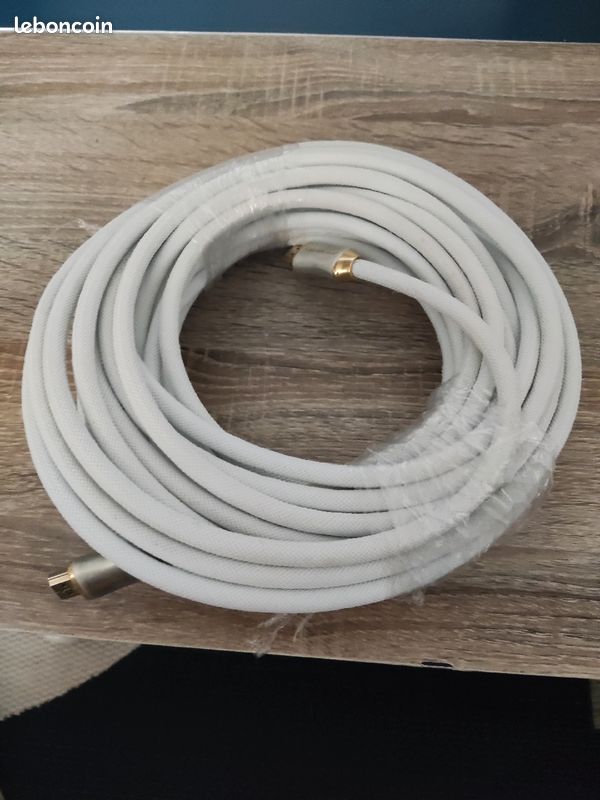 Câble HDMI 4K 10m (image 1)