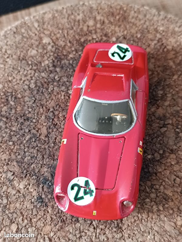 AMR Ferrari GTO 1964 – Miniature 1/43 – Modèle Scellé Boîte Standard – Collection
