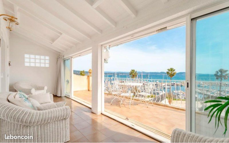 Immeuble 6 pièces 162 m² · à La Ciotat · 162 m² · 1 090 000 €