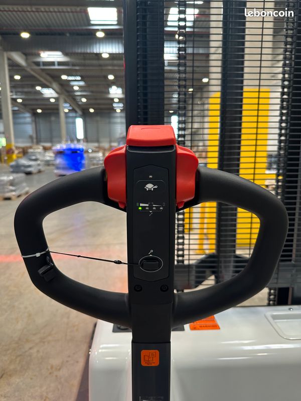 Gerbeur électrique 1500 Kg NEUF et DISPO (image 10)