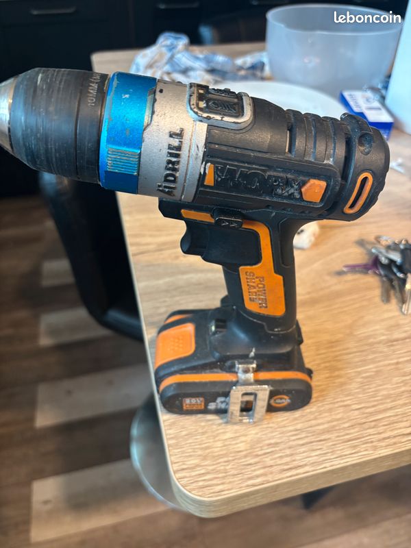 Perceuse-visseuse AIDRILL 20V WORX, Bricolage