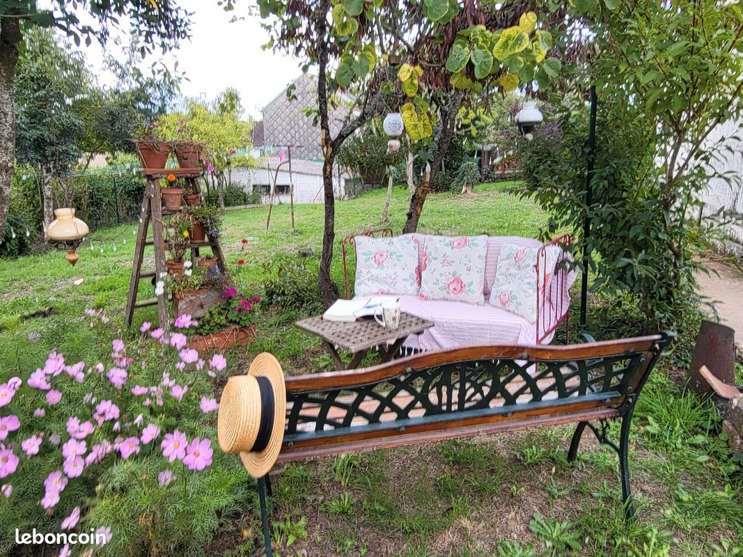 Maison 5 pièces 104 m² · à Dun-le-Palestel · 104 m² · 134 000 €