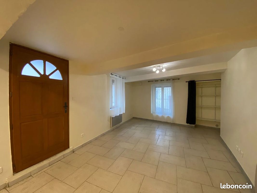Appartement 1 pièce 29 m² · à Montélimar · 29 m² · 380 €/mois
