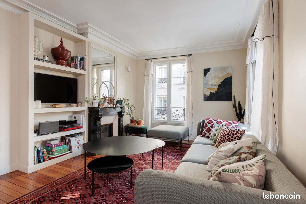 Appartement 3 pièces 80 m² · à Paris · 80 m² · 2 728 €/mois