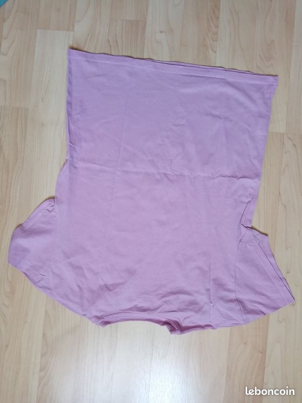Tee-shirt rose avec dessin (image 2)