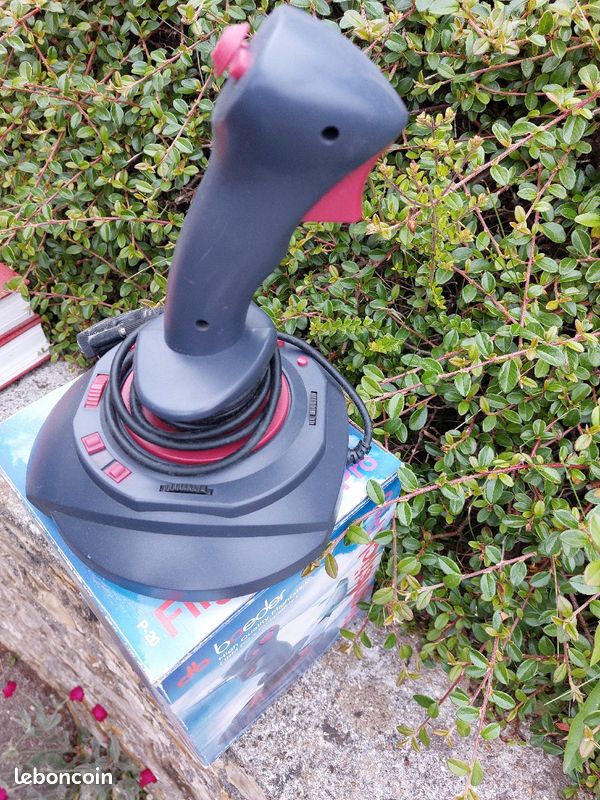 Joystick (image 2)