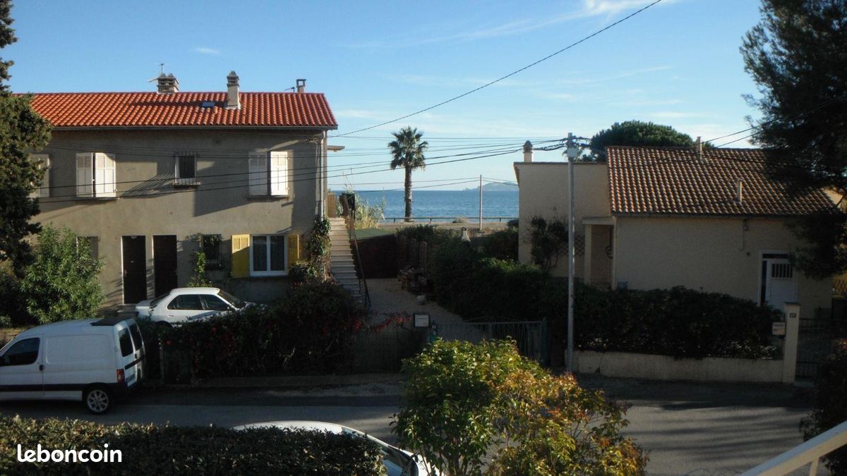 Maison 10 pièces 238 m² · à Hyères · 238 m² · 748 800 €