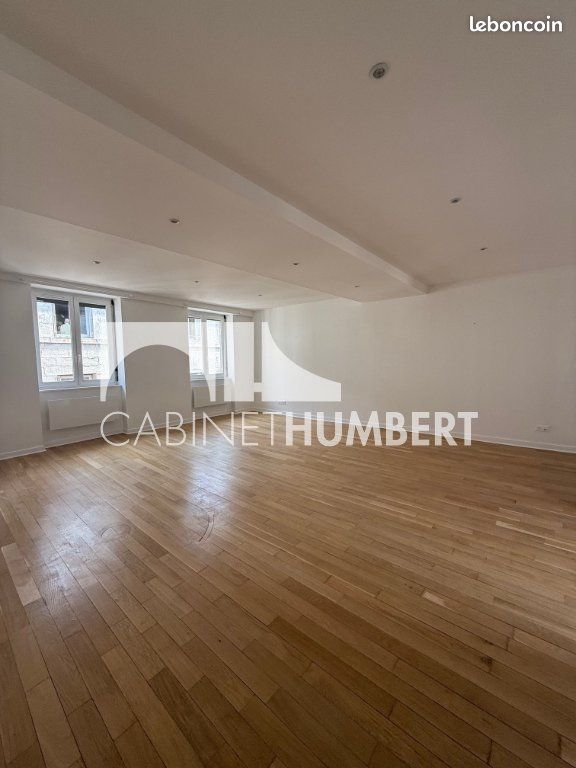 Appartement 3 pièces 98 m² · à Saint-Étienne · 98 m² · 695 €/mois