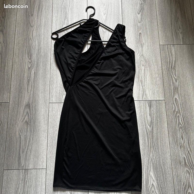 Robe croisé noir (image 5)