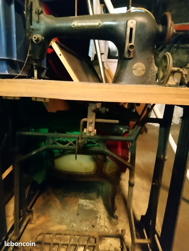 Machine à coudre (image 2)