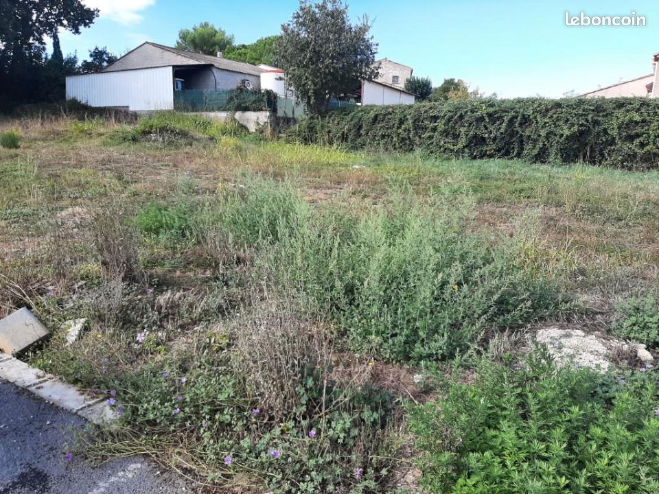 Terrain 600 m² · à Saint-Bauzély · 129 000 €