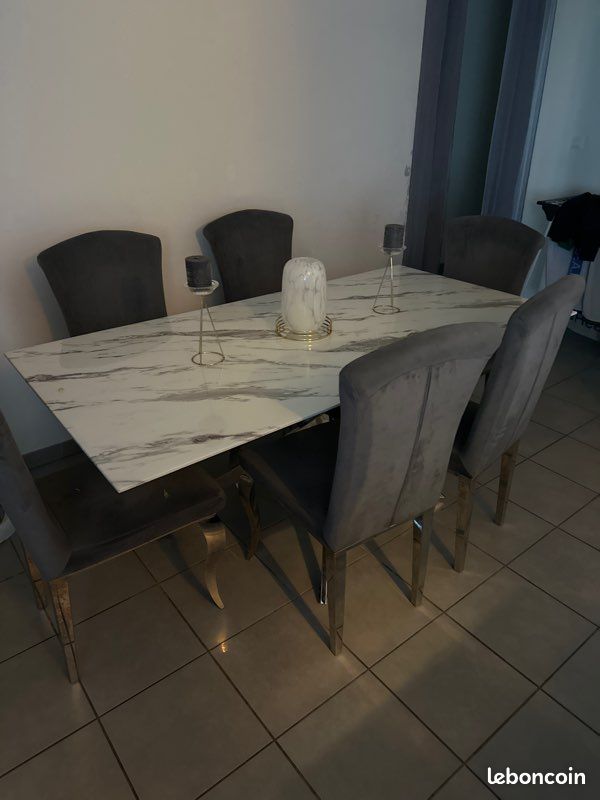 Table à manger (image 1)