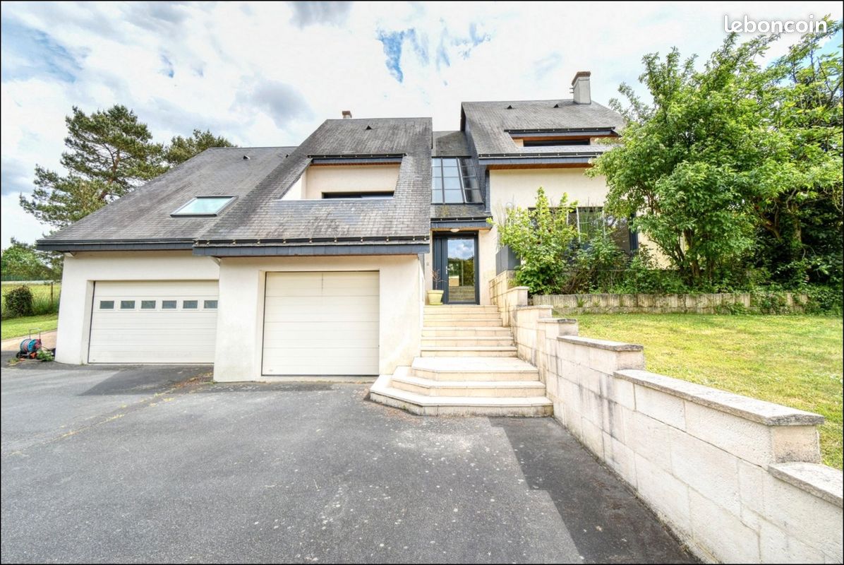 Maison 8 pièces 219 m² · à Sainte-Maure-de-Touraine · 219 m² · 299 750 €