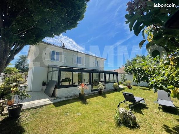 Propriété 6 pièces 145 m²
