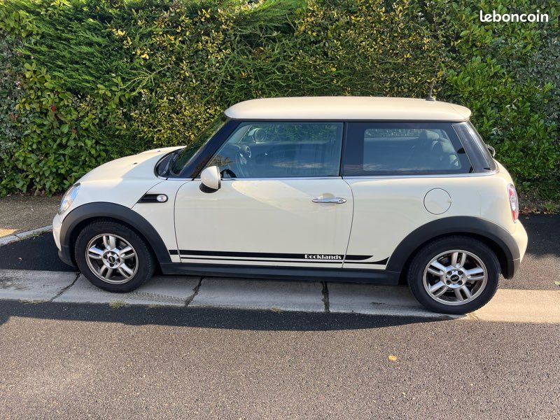 Mini dockland CarPlay (image 3)