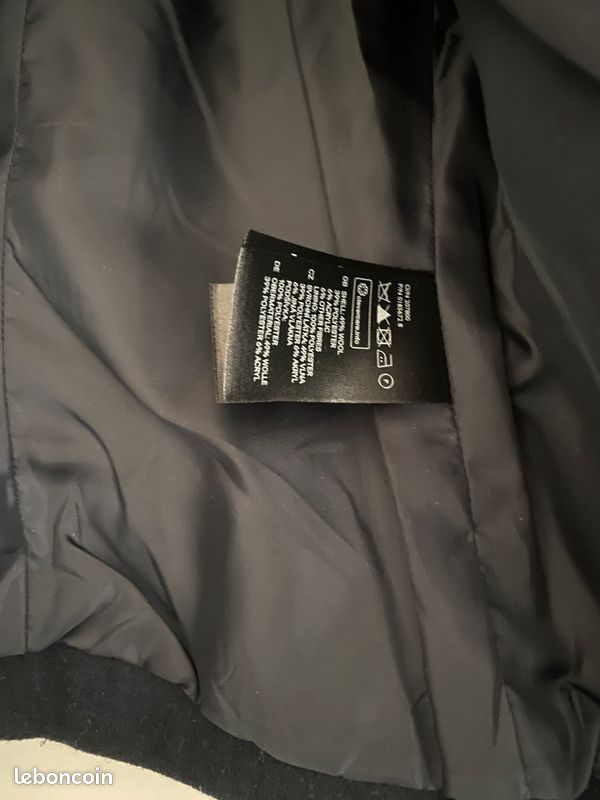 Veste H&M T38 Bleu Marine - Comme Neuf - Coupe Basique - Manches Longues - Femme