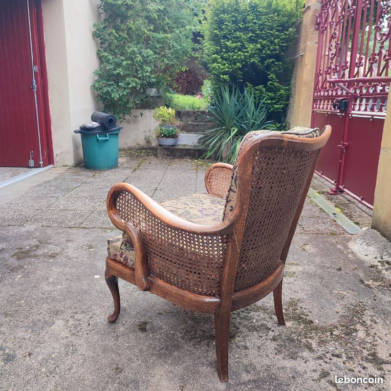 Fauteuil ancien avec structure en osier (image 2)