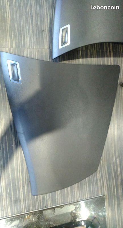 Couvercle boite a gants (image 2)