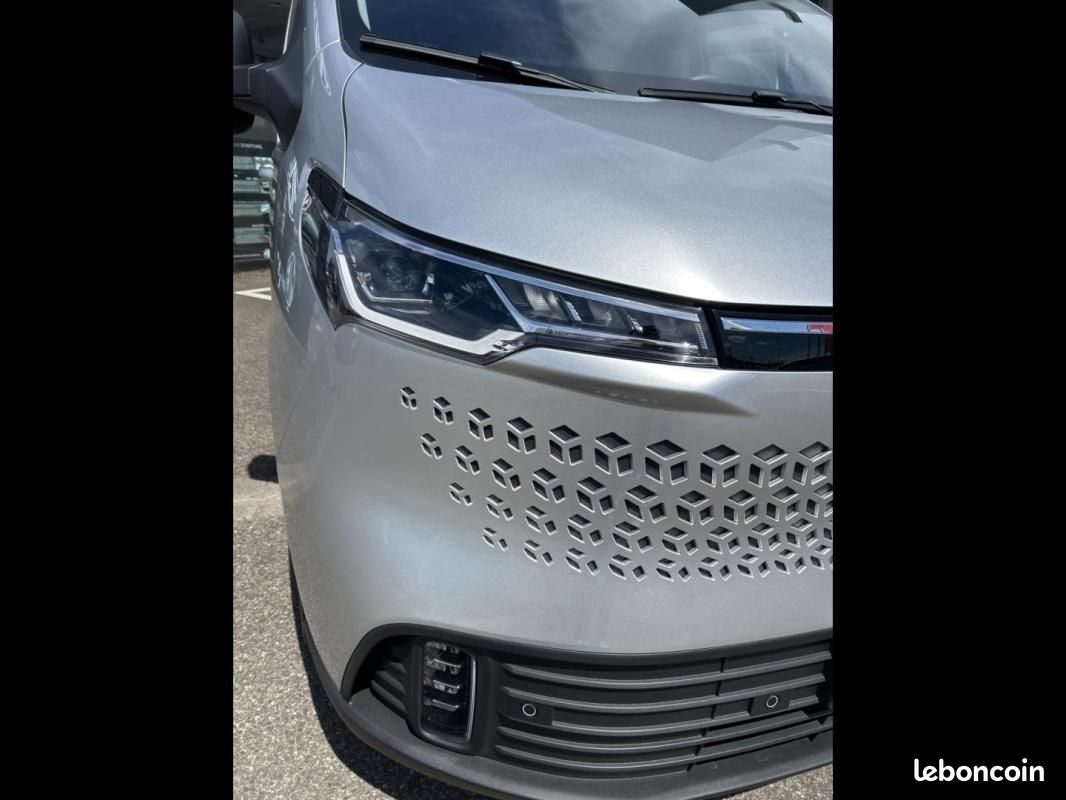 Maxus DELIVER7 Fg e- L2H1 77 kWh (image 17)
