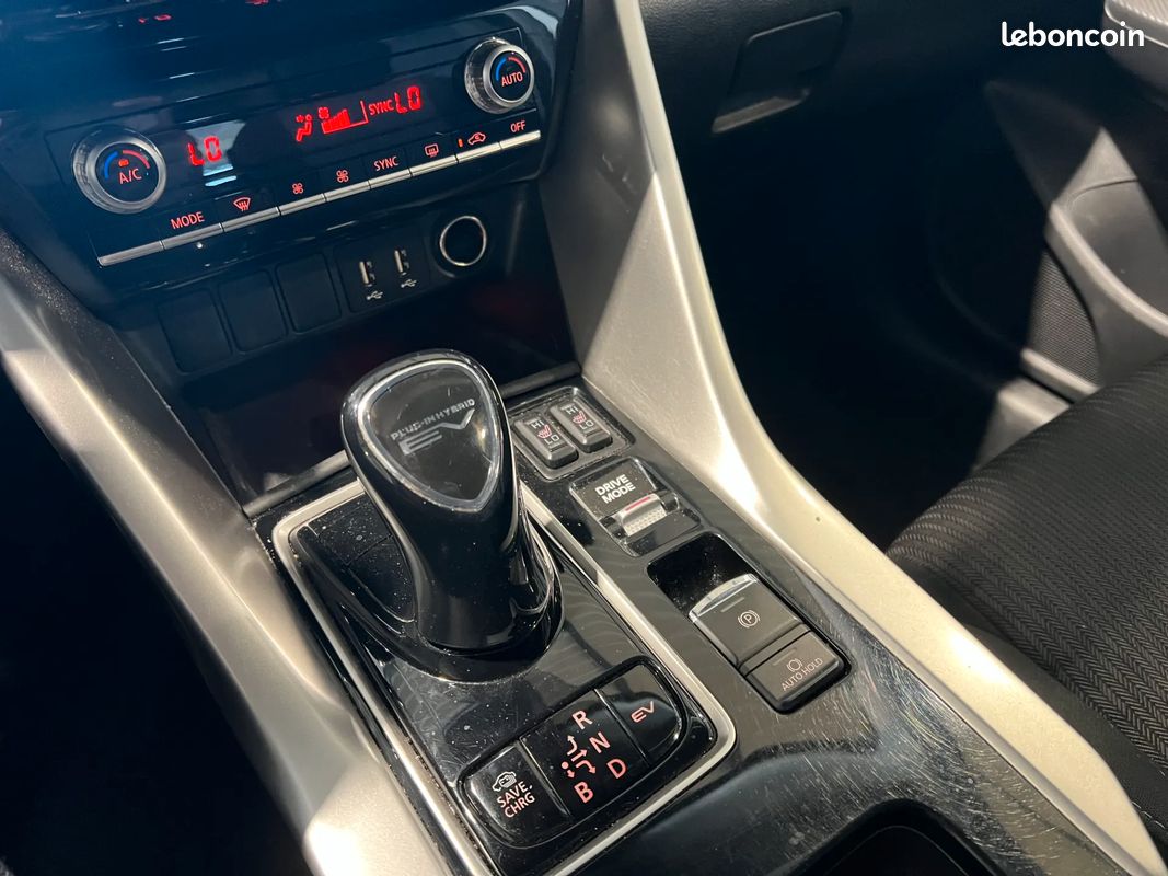 MITSUBISHI ECLIPSE CROSS PHEV 188 INSTYLE 4WD – 2021 – AUTO – 102 000 km – CARPLAY – SIEGES CHAUFFANTS – SUIVI COMPLET (image 13)