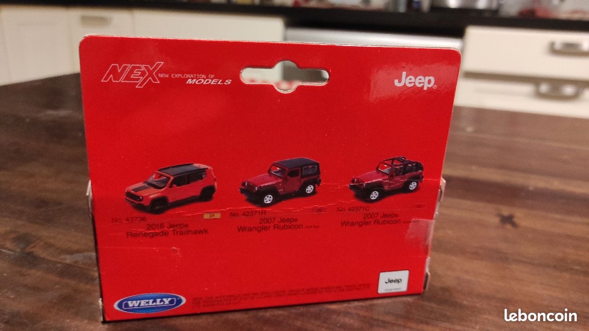 Petite voiture Jeep (image 3)