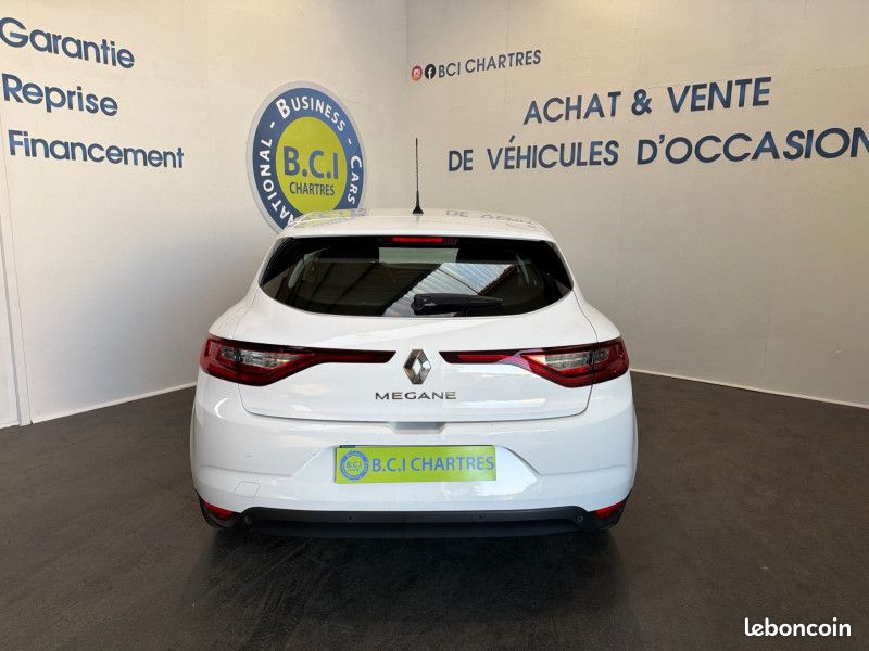 Renault MEGANE IV 1.5 BLUE DCI 115CH BUSINESS (image 12)