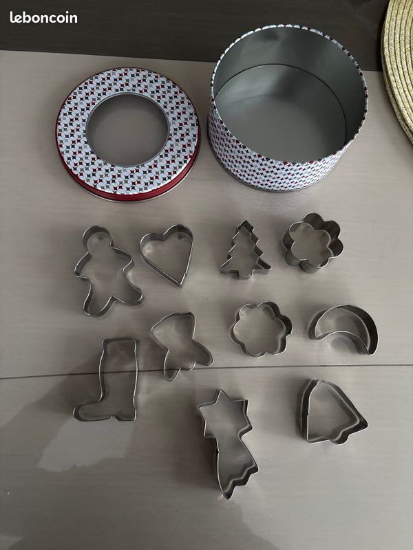 10 emporte pièces gâteaux de Noël (image 1)