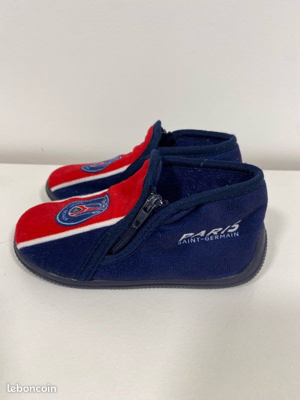 Chaussons enfant PSG taille 24 (image 2)