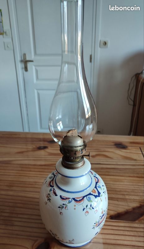 Lampe à huile (image 1)