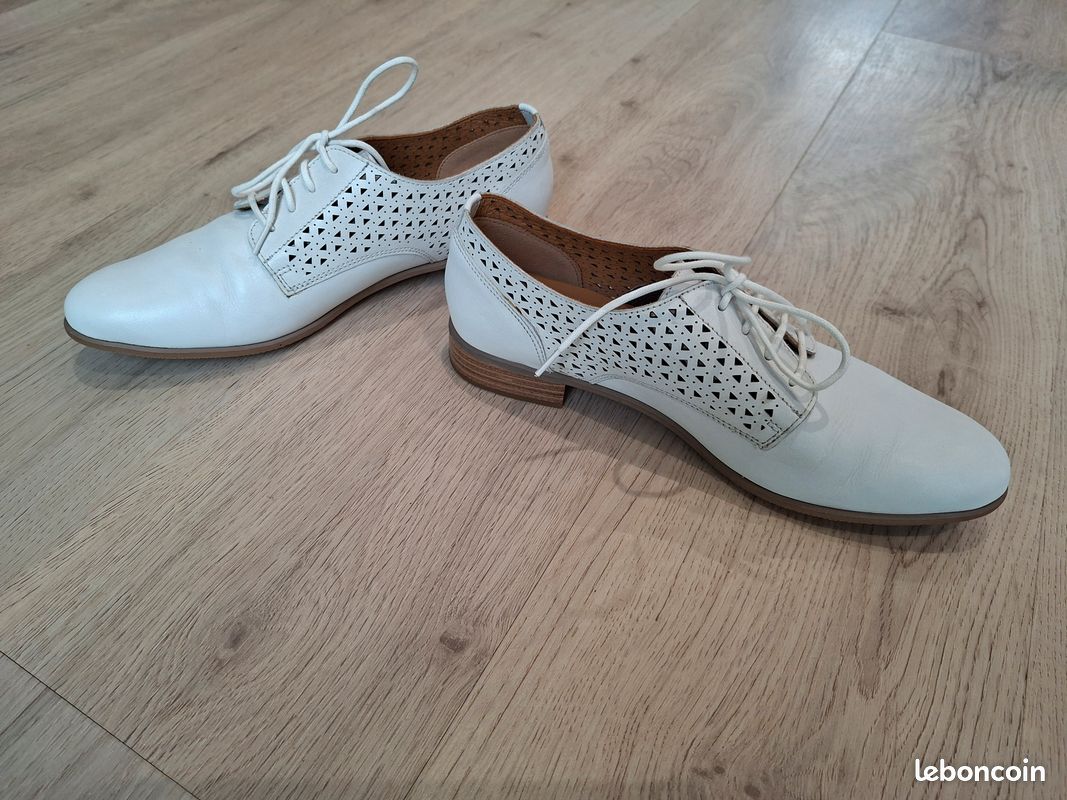 Derbies blanches pointure 39 (image 1)