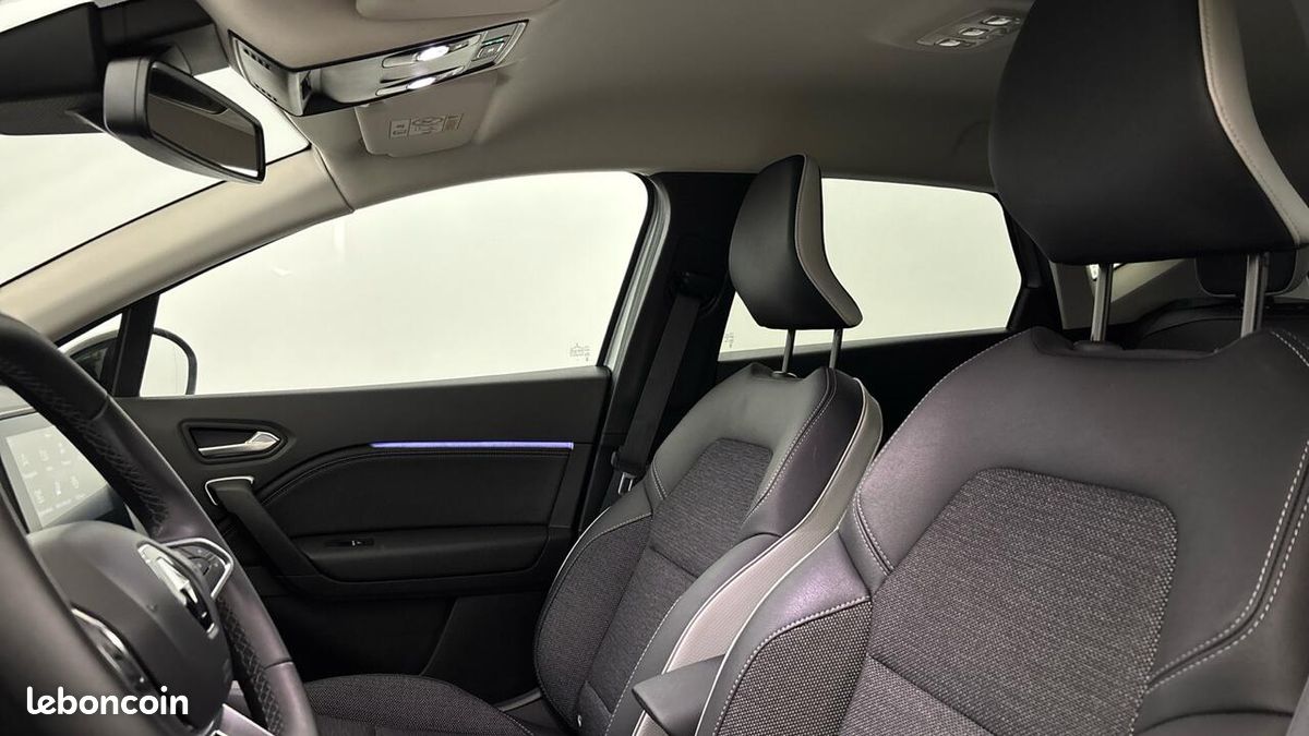 Renault Captur techno E-Tech hybride rechargeable 160 (image 12)